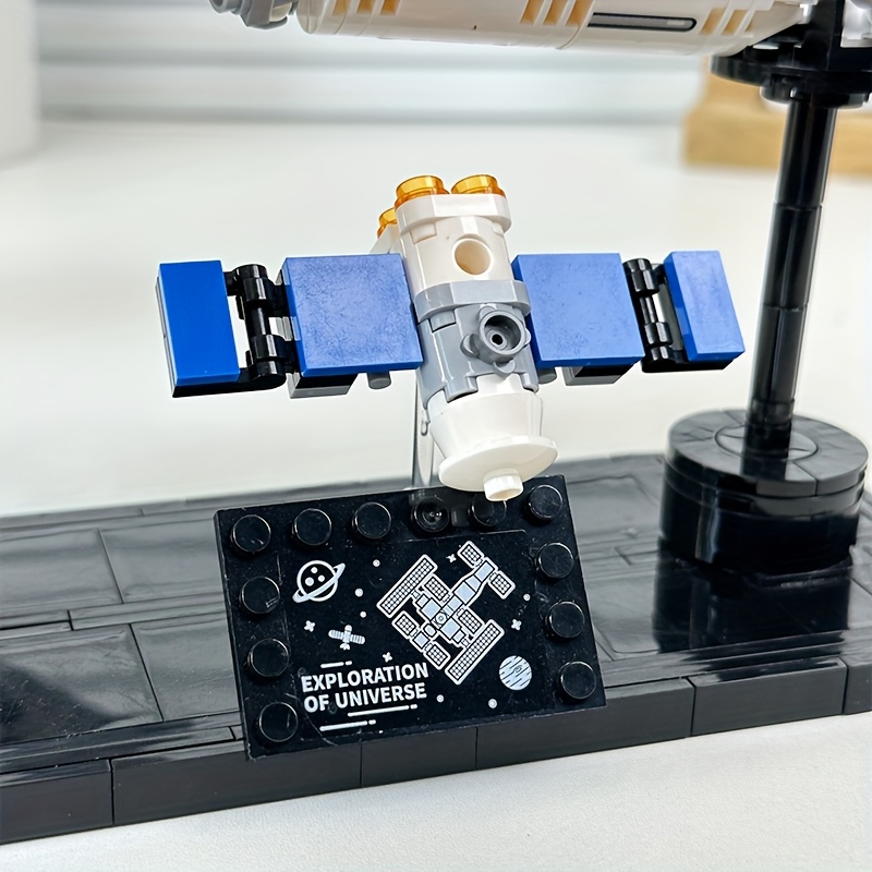 Space Explorer Building Block Set, International Space Station